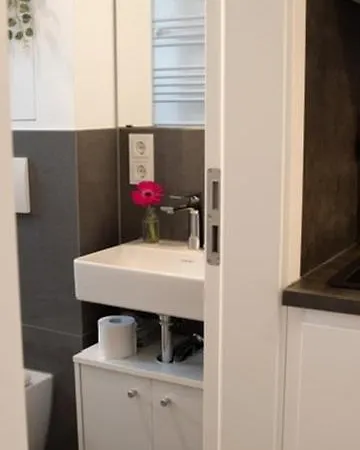 Apartment Zentrale Im Szeneviertel 2,5km Bis Zur Koe *