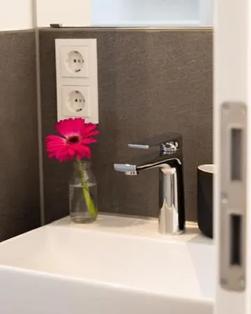 Zentrale Im Szeneviertel 2,5km Bis Zur Koe Lejlighed